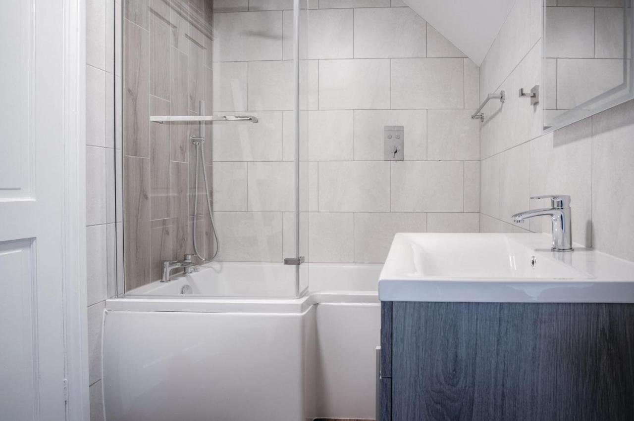 The Stables - 2 Bedroom Cottage - Princes Gate Ludchurch Екстериор снимка