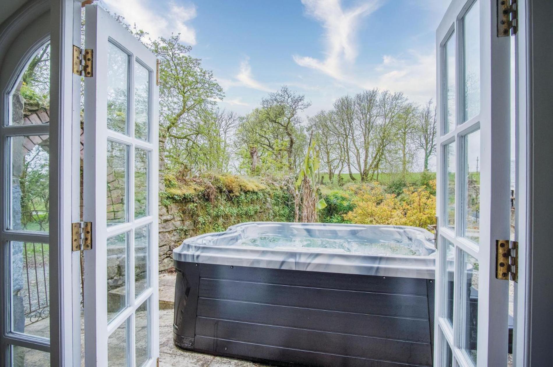 The Stables - 2 Bedroom Cottage - Princes Gate Ludchurch Екстериор снимка